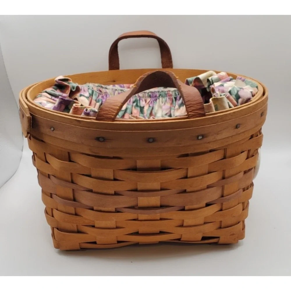 Longaberger Petunia Basket Handwoven Dresden OH Liner Tie-On Signed 1997‎